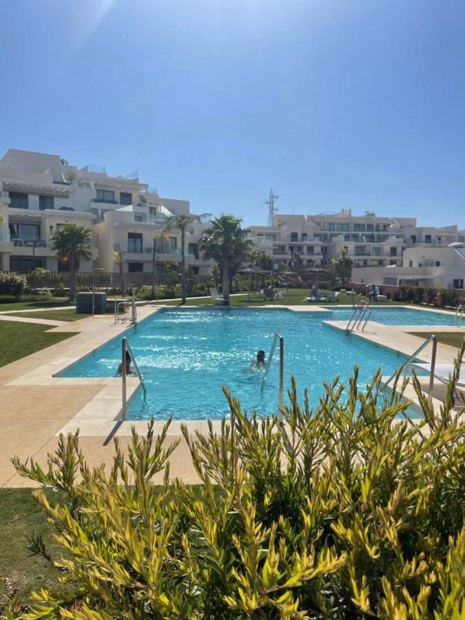 מאלגה 2-Bedroom-Apartment With A Terrace, Pool, Gym מראה חיצוני תמונה