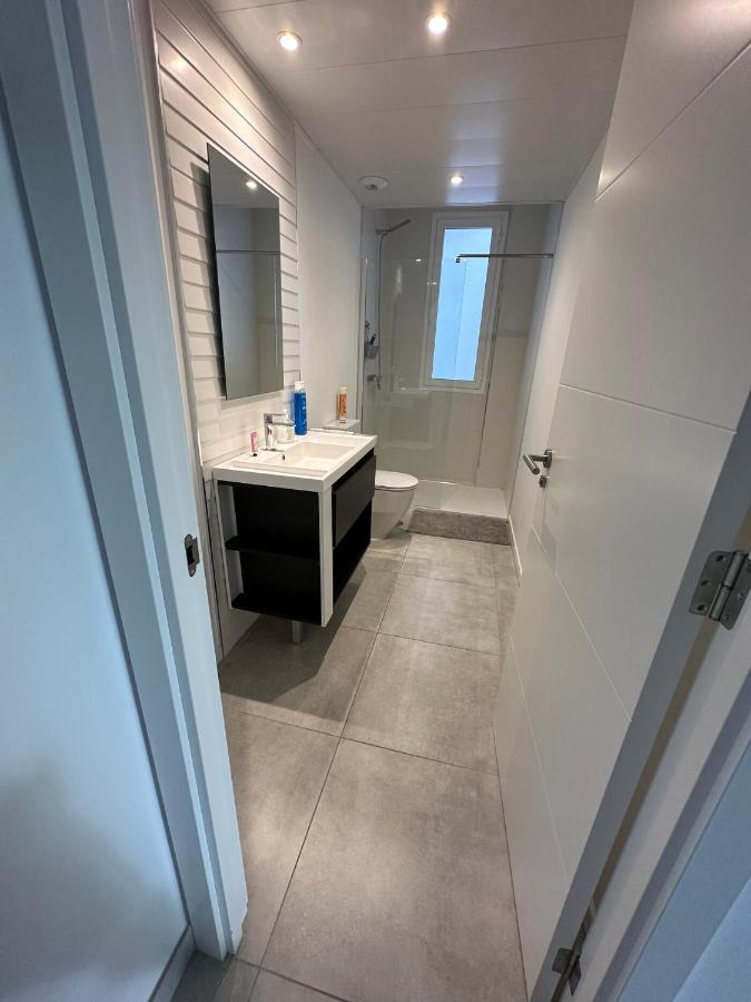מאלגה 2-Bedroom-Apartment With A Terrace, Pool, Gym מראה חיצוני תמונה